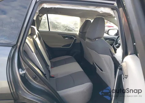 2022 Toyota Rav4 Xle z USA, uszkodzony, nr VIN 2T3P1RFV2NC304793